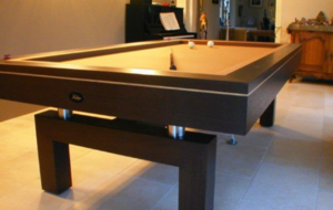 Evolution créative d'un modèle de billard carambole pour particulier.
